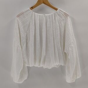 Gianni Bini Women's Cropped Eyelet Top Size Small Bubble